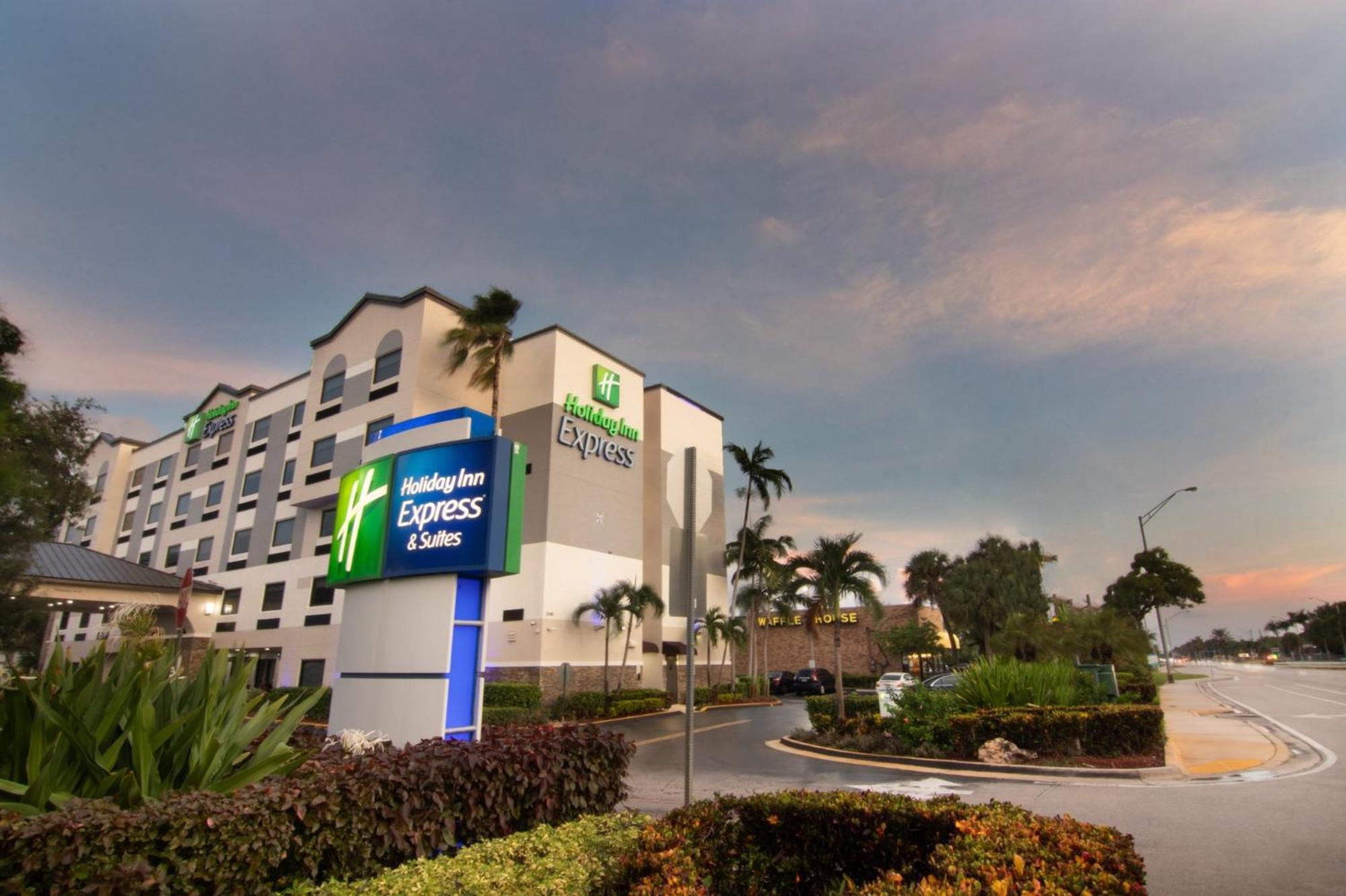Holiday Inn Express And Suites Fort Lauderdale Airport West By Ihg Davie Buitenkant foto
