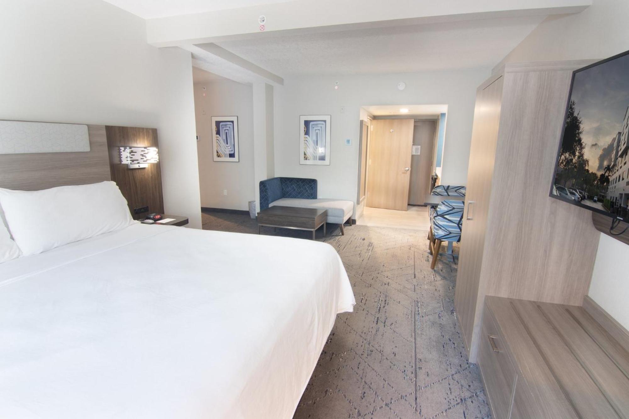 Holiday Inn Express And Suites Fort Lauderdale Airport West By Ihg Davie Buitenkant foto