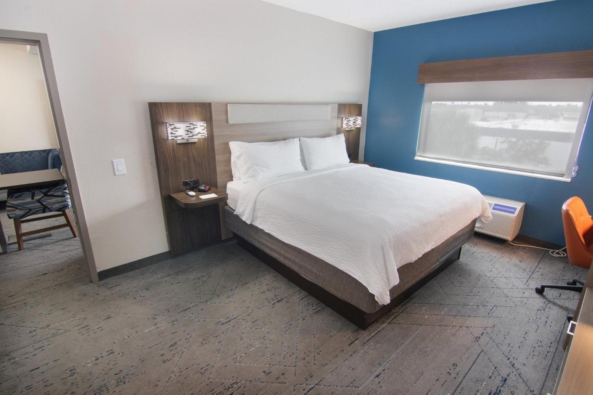 Holiday Inn Express And Suites Fort Lauderdale Airport West By Ihg Davie Buitenkant foto