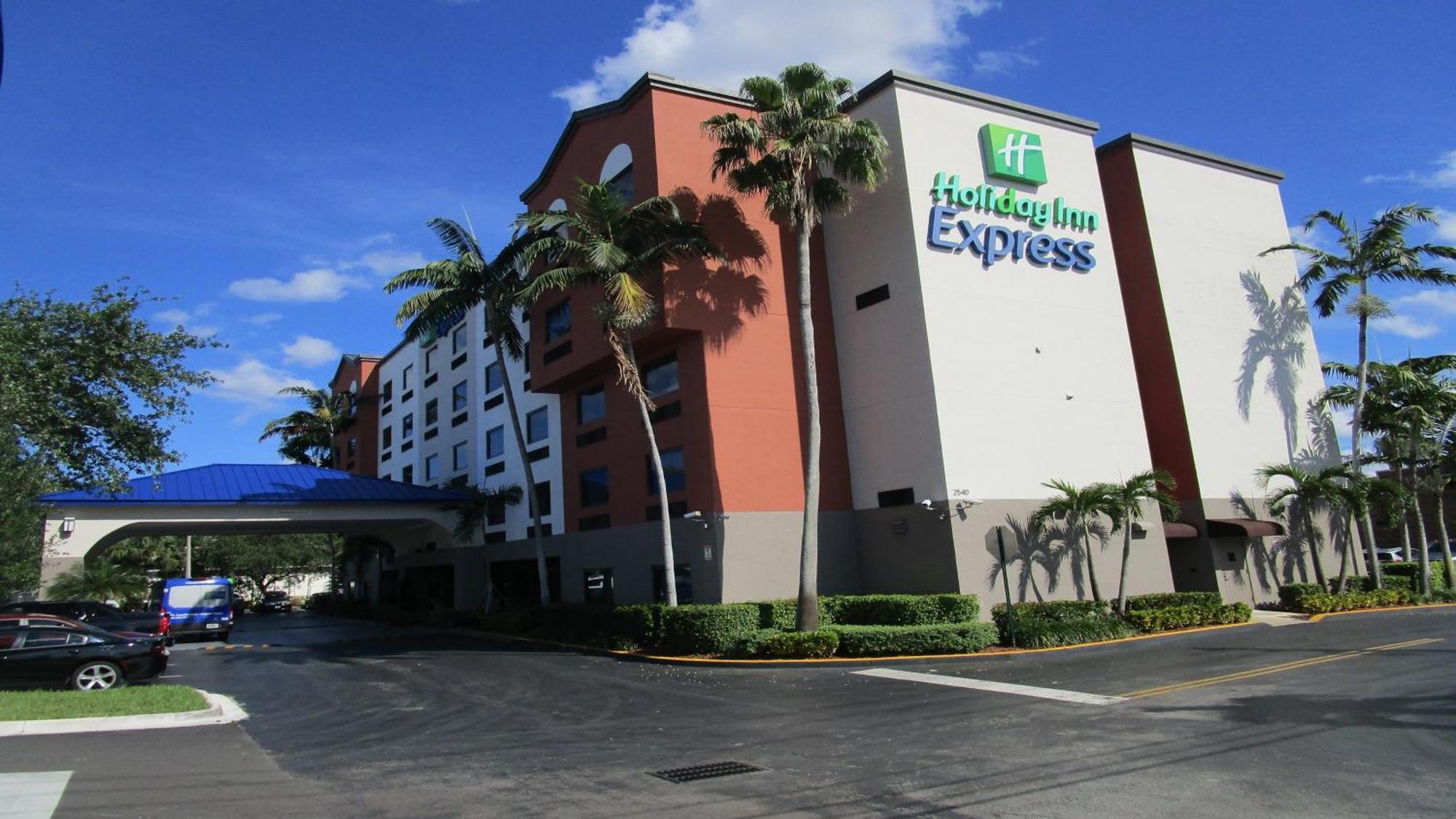 Holiday Inn Express And Suites Fort Lauderdale Airport West By Ihg Davie Buitenkant foto
