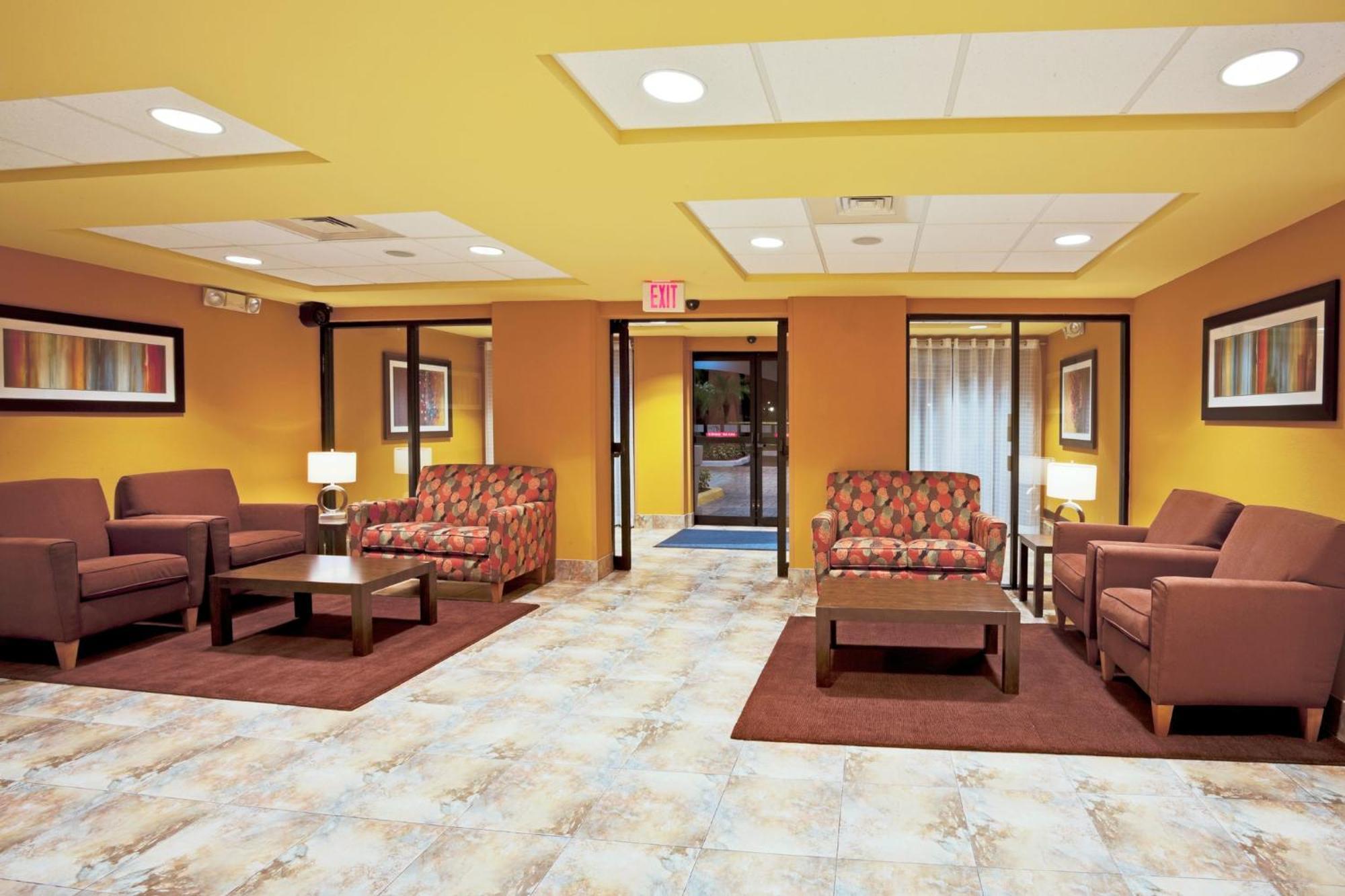 Holiday Inn Express And Suites Fort Lauderdale Airport West By Ihg Davie Buitenkant foto
